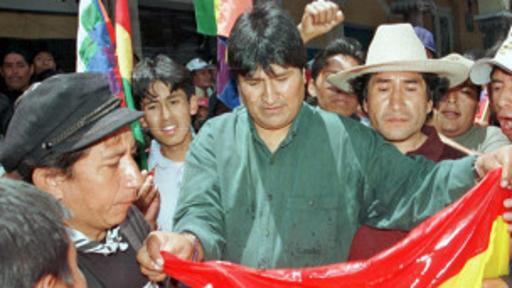 Morales y Olivera en una protesta en 2003.