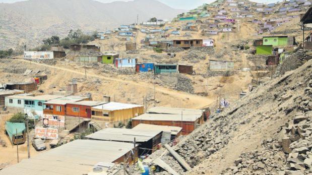 Construyen 30 mil casas informales al año en Lima