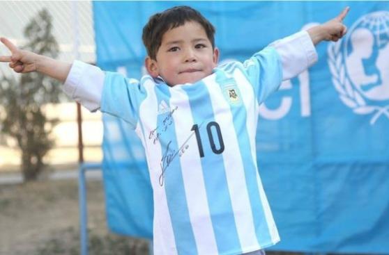 El final feliz del niño afgano con la camiseta de Messi