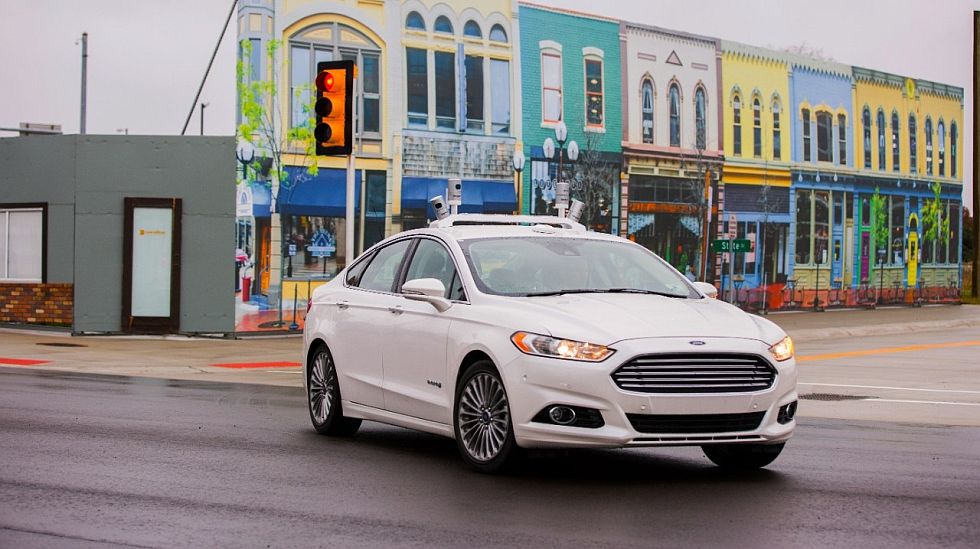 Ford ya empezó las pruebas de sus vehículos autónomos en Mcity. (foto: Ford)