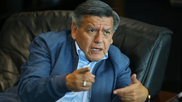 César Acuña descarta renunciar a su candidatura presidencial