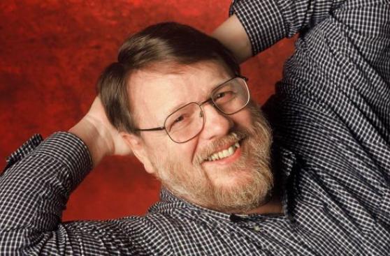 Fallece Raymond Tomlinson, el creador del correo electrónico
