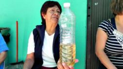 Iztapalapa, donde la gente compra agua embotellada para bañarse