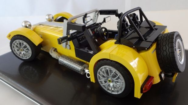 Lego podría lanzar próximamente dos versiones del Caterham Seven. (fotos: Lego Ideas)