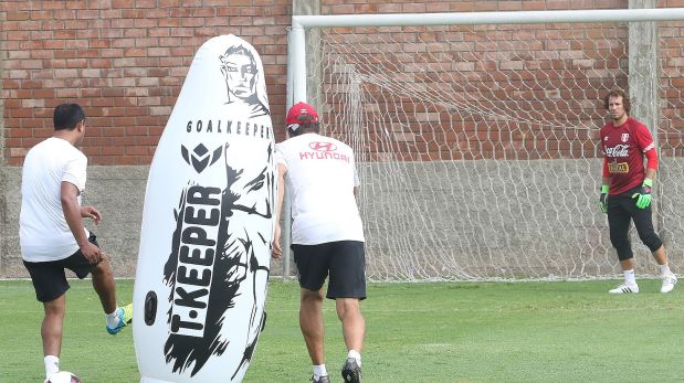 Selección peruana entrena con los 'alemanes de Bielsa'