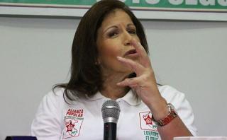 Lourdes Flores Nano se disculpó por gestos de Alan García