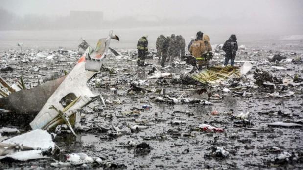 Avión se estrella en Rusia: 62 muertos, entre ellos una latina