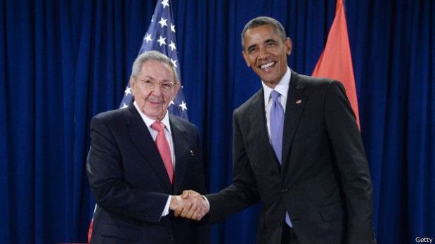 El restablecimiento de las relaciones bilaterales entre Cuba y EE.UU. fue noticia primero en las redes. (Foto: Getty)