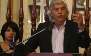 Olivera descarta renunciar a la campaña tras debate con García