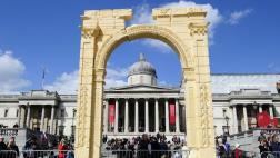 La réplica del Arco de Palmira destrozado por Estado Islámico
