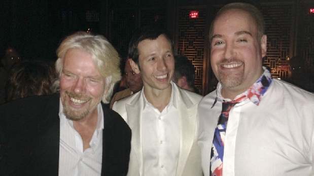 El administrador de fondos de inversión Alberto Chang presumía una supuesta amistad con el millonario estadounidense Richard Branson, dueño del grupo Virgin.
