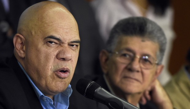 Jesús Torrealba, secretario ejecutivo de la Mesa de la Unidad Democrática (MUD) de Venezuela.  (AFP)