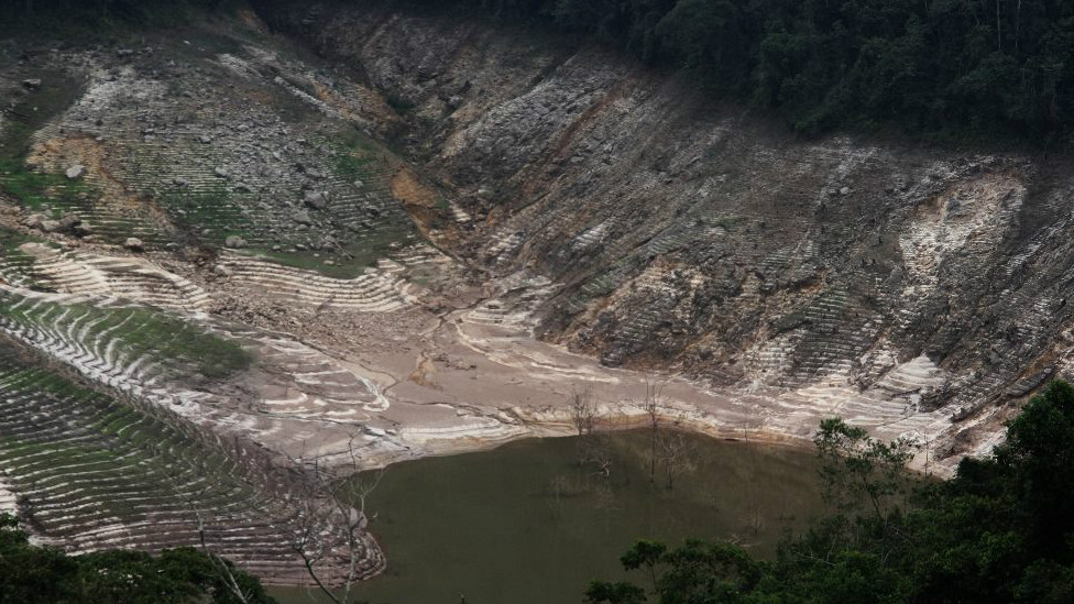 El pueblo que emergió en un pantano por la sequía en Venezuela