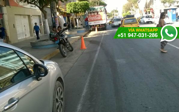 Convierten estacionamiento público en privado, en Chiclayo (Foto: WhatsApp El Comercio)