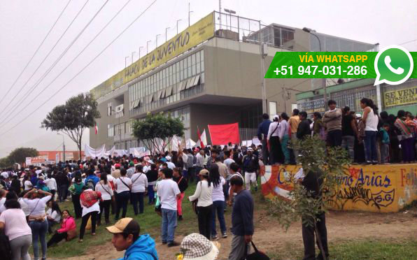 Vecinos de VMT salieron a las calles a protestar contra la gestión del alcalde Palomino Arias (Foto: WhatsApp El Comercio)