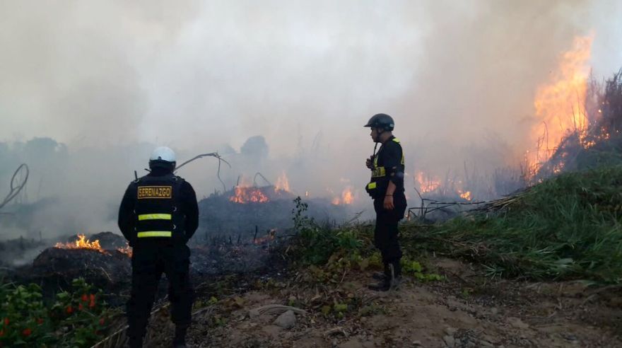 El incendio comenzó a las 5 p.m. en los pastizales de la Universidad Agraria de La Molina. (Difusión)