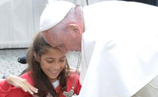 Emotivo saludo del papa Francisco a una escritora de 13 años