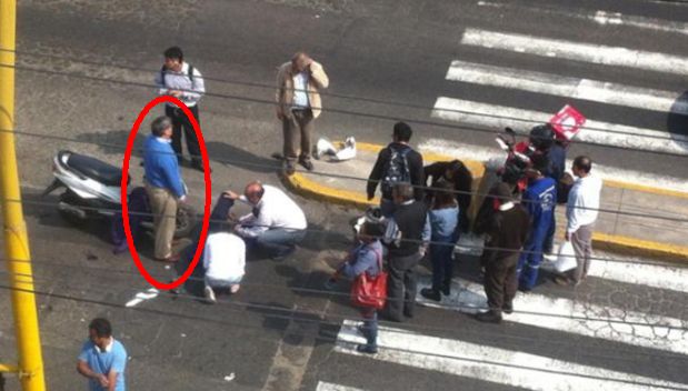 El ex ministro Rafael Rey se vio implicado en un accidente de tránsito luego de chocar su auto contra una moto en donde dos jovencitas se transportaban.(Twitter)