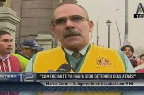 Vendedor atacó con cuchillo a dos fiscalizadores en Plaza Unión