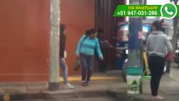 Mototaxistas son grabados poniendo en riesgo vida de peatones