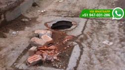 Este buzón de desagüe sin tapa está ocasionando accidentes