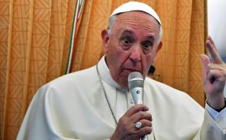 Francisco: "Quiénes somos para juzgar a los homosexuales"