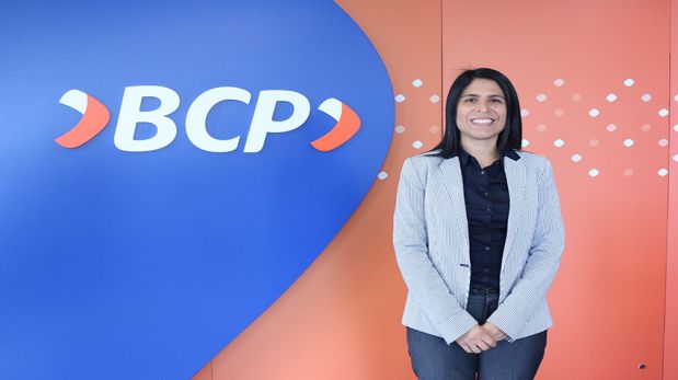 Anna Lenka Jáuregui, gerenta de Márketing y Experiencia del Cliente del BCP. (Foto: mercadonegro.pe)