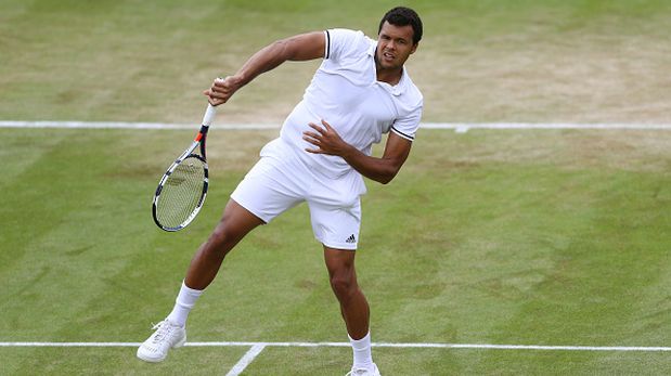 Wimbledon: Tsonga derrotó a Isner en partido de dos días