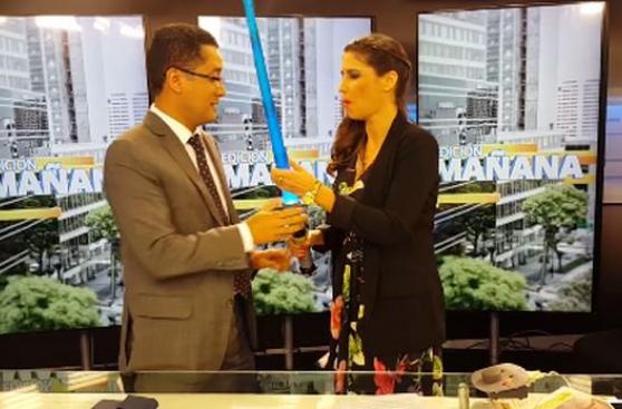 Mariella Patriau bromea junto a Armando Canchanya sobre lapsus