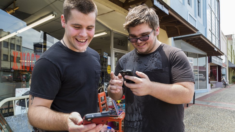 Estos hermanos admiten que nunca habían visitado el centro de su ciudad por placer hasta que descargaron Pokémon Go.