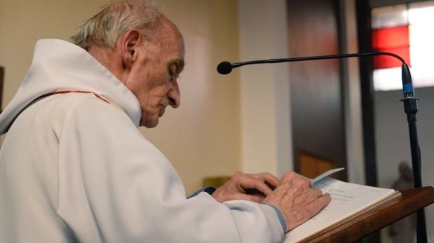 Francia. Jacques Hamel celebró 50 años de servicio religioso en 2008. (Foto: Facebook)
