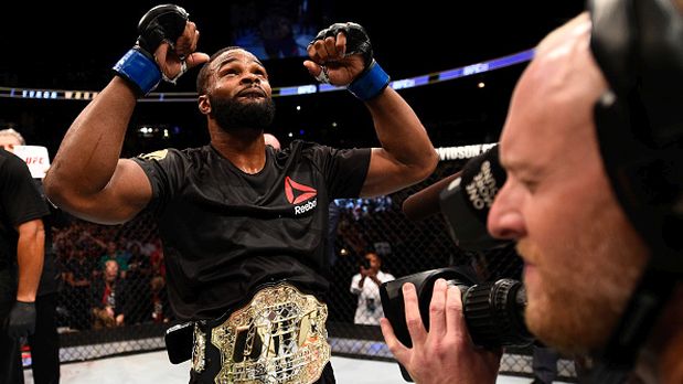 UFC: Tyron Woodley noqueó a Robbie Lawler y es nuevo campeón