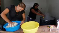 Venezolanos comparten recetas ante la escasez en Facebook