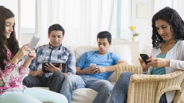 ¿Qué hacen y cuánto tiempo pasan en Internet los peruanos?