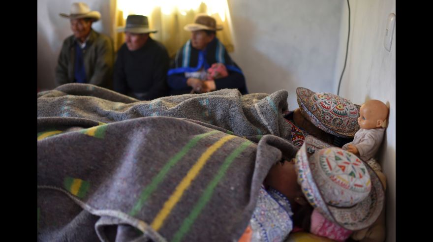 Sismo en Arequipa: Damnificados duermen en las calles [FOTOS]