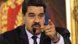 Maduro echa a los funcionarios que firmaron el revocatorio