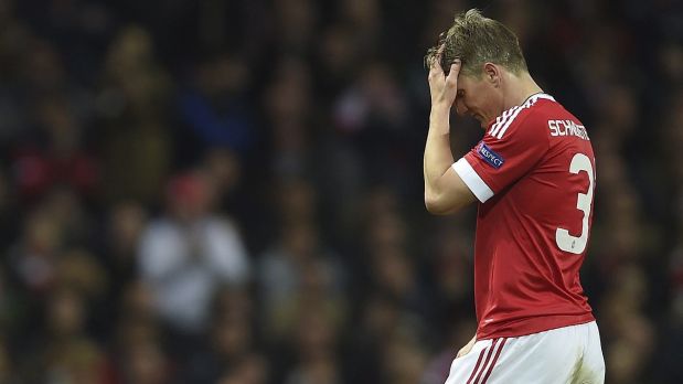 Schweinsteiger no quiere dejar el United pese a estar relegado