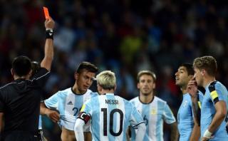 Lionel Messi: ¿Qué le dijo a Dybala luego de ser expulsado?