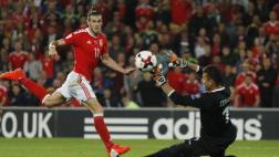Gales ganó 4-0 a Moldavia con doblete de Bale por Eliminatorias