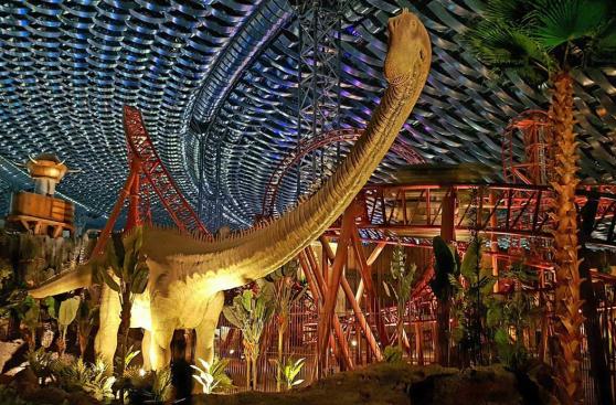 Dinosaurios y personajes de Marvel se lucen en este gran parque