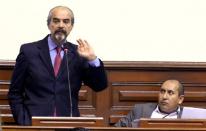 "Vilcatoma y Becerril deben terminar discusión dándose la mano"