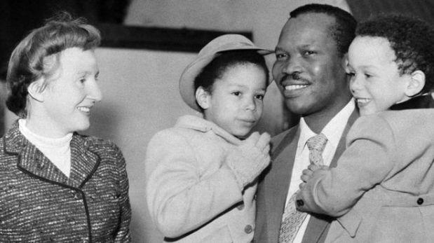 El príncipe africano que abdicó por amor a una mujer blanca