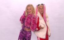 Facebook: Kristen Bell prueba que puede ser una Spice Girls