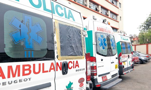 Pese a la alta demanda, la sanidad tiene un serio déficit de ambulancias: el 37% están inoperativas. (Alessandro Currarino / El Comercio)