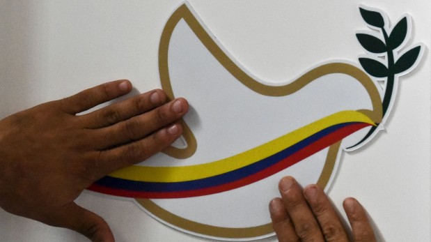 Colombia y las FARC firman la paz en Cartagena. (AFP)