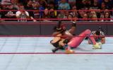 Raw: The New Day retuvo cinturones en sangriento final