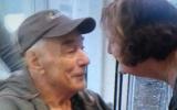 Emotivo encuentro de pareja que se separó tras 62 años juntos