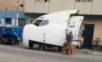 Sujeto "estacionó" un Boeing 737 en una calle de Lima