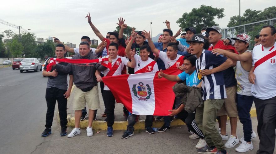Selección peruana: hinchas peruanos vivieron así previa frente a Chile 