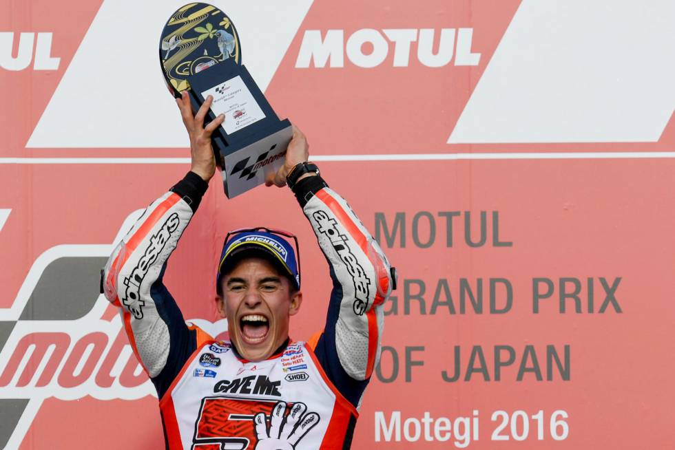Marc Márquez pudo consagrarse campeón de MotoGP tras las caídas de Rossi y lorenzo. (foto: MotoGP)